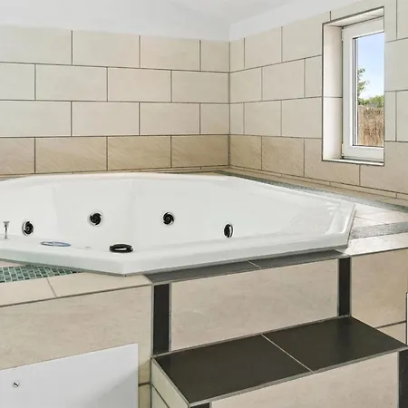 Ronia - 900m From The Sea By Interhome *